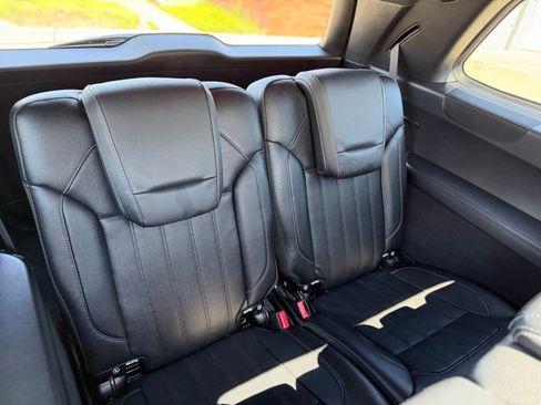 Used 2017 Mercedes-Benz GLS 450 4MATIC image 16