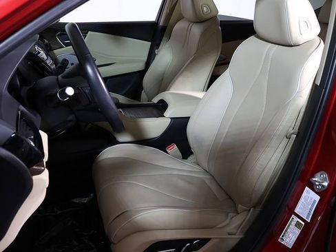Certified 2019 Acura RDX AWD w/ Advance Package image 4