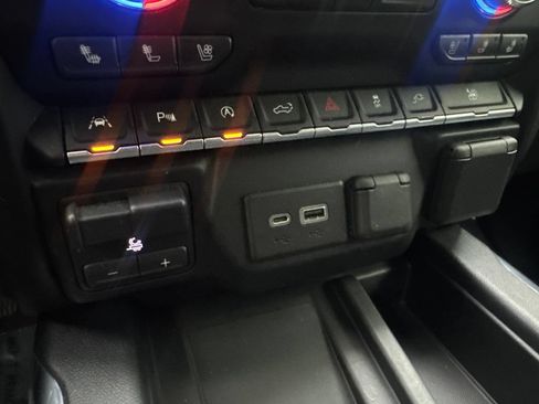 Used 2020 GMC Sierra 1500 SLT RWD image 70