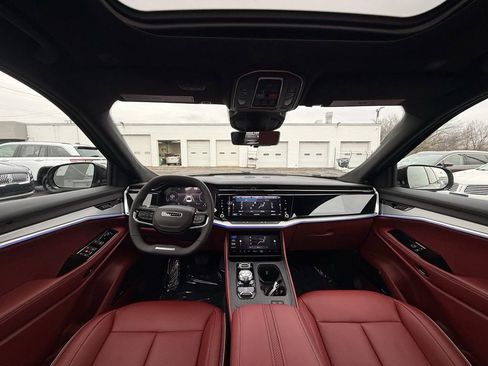 Used 2025 Jeep Wagoneer S Launch Edition image 19