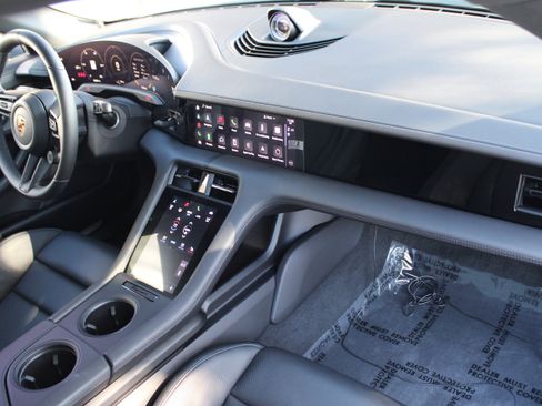 Certified 2023 Porsche Taycan 4S image 32