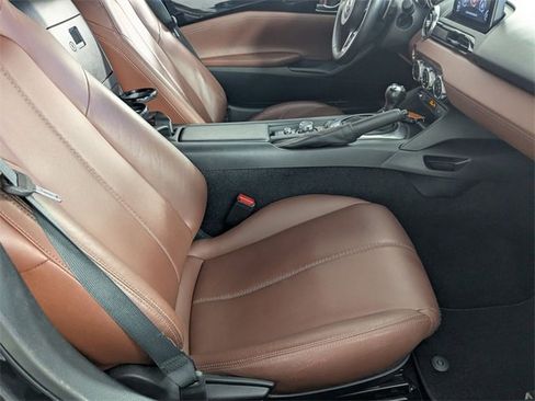 Used 2019 MAZDA MX-5 Miata RF Grand Touring image 23