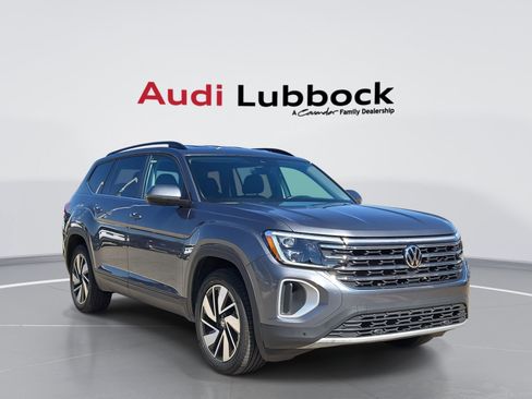 Used 2025 Volkswagen Atlas SE FWD image 1