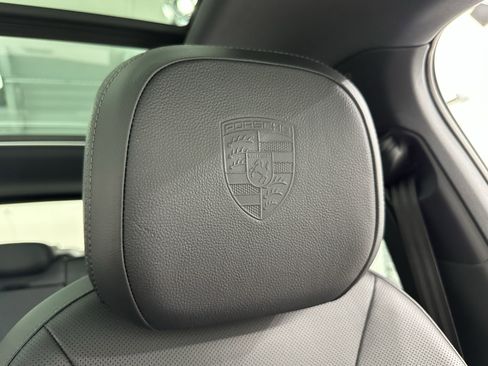 Certified 2025 Porsche Cayenne image 34