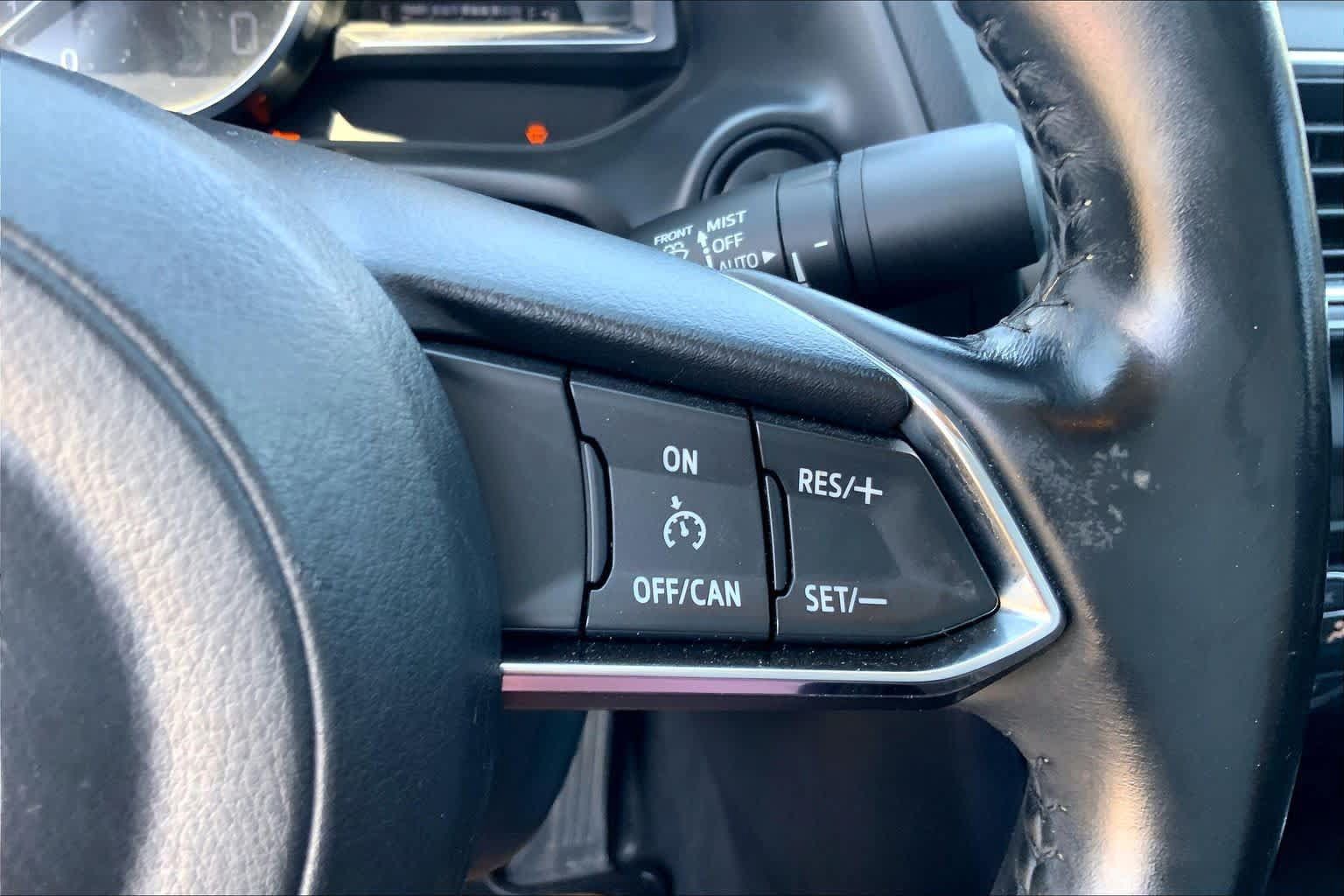 Used 2018 MAZDA MAZDA3 Grand Touring FWD image 23