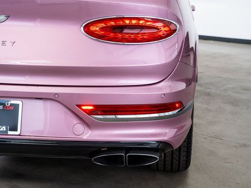 Used 2021 Bentley Bentayga image 28