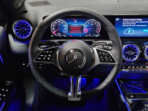 New 2026 Mercedes-Benz GLB 250 4MATIC image 23