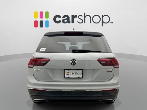 Used 2018 Volkswagen Tiguan SEL AWD/4WD image 3