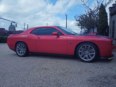 Used 2020 Dodge Challenger R/T Scat Pack image 26