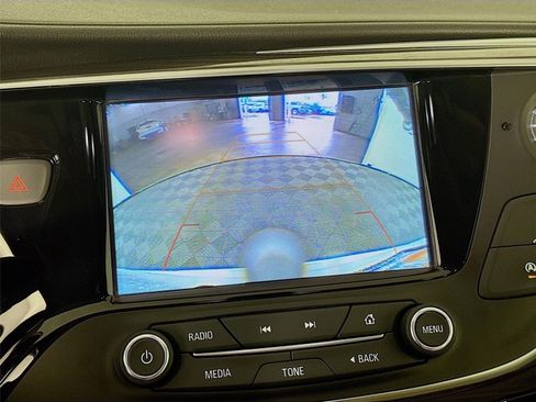 Certified 2019 Buick Envision Essence FWD image 16