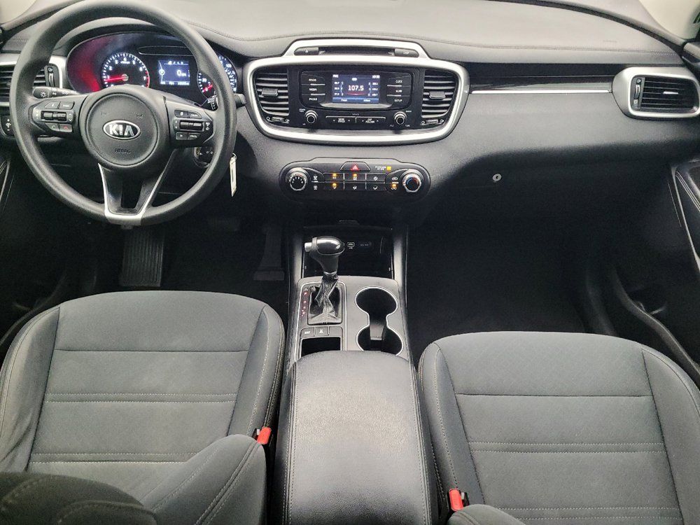 Used 2017 Kia Sorento AWD image 22