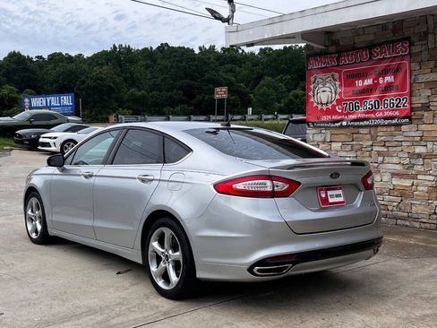 Used 2016 Ford Fusion SE w/ Equipment Group 201A AWD/4WD image 4