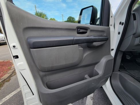 Used 2020 Nissan NV 1500 SV image 22