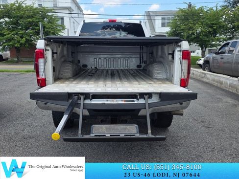 Used 2017 Ford F350 Lariat w/ Lariat Ultimate Package AWD/4WD image 16