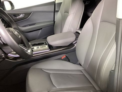 Certified 2025 Audi Q7 3.0T Premium w/ Convenience Package image 12