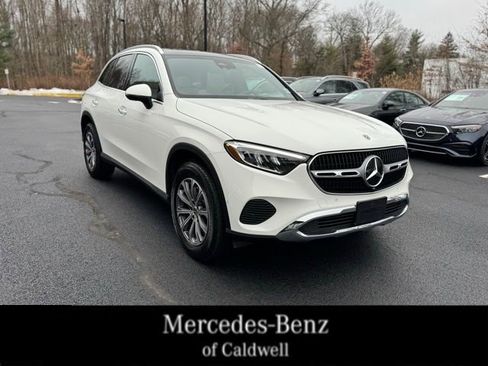 Used 2026 Mercedes-Benz GLC 300 GLC 300 image 1