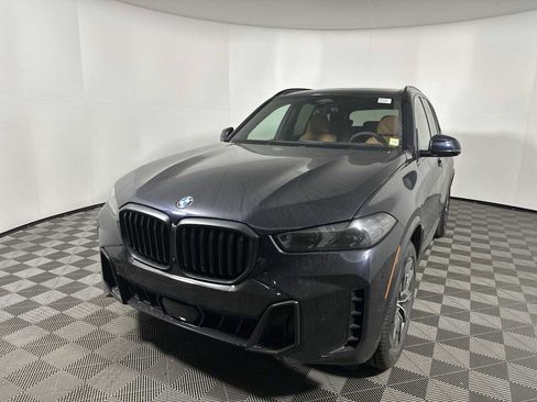New 2026 BMW X5 xDrive40i w/ M Sport Package image 7