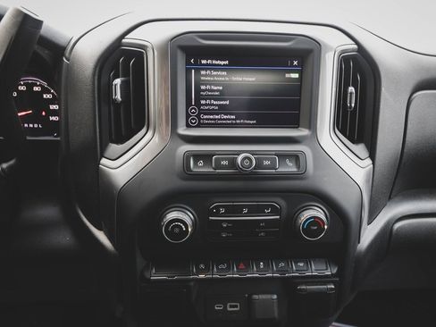 Used 2021 Chevrolet Silverado 1500 Custom image 4