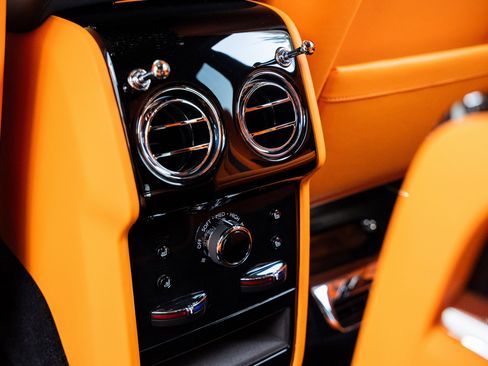 Used 2025 Rolls-Royce Cullinan image 45