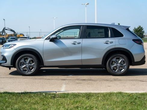 New 2026 Honda HR-V LX image 4