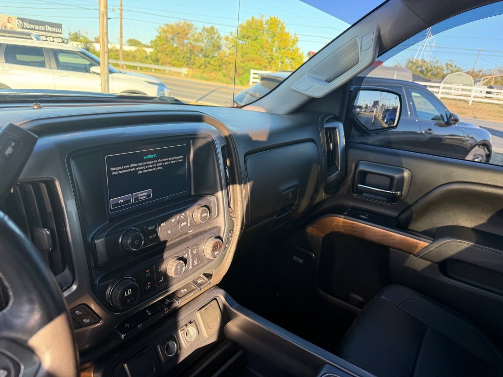 Used 2016 Chevrolet Silverado 1500 LTZ w/ Sport Package AWD/4WD image 13