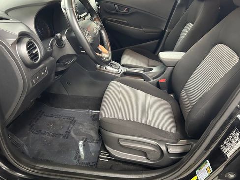 Used 2019 Hyundai Kona SEL image 12