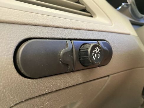 Used 2012 Chevrolet Malibu LS FWD image 27