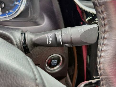Used 2017 Toyota Corolla SE FWD image 22