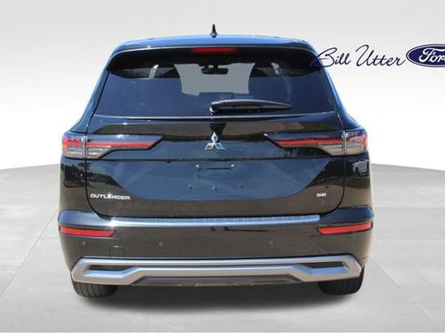 Used 2025 Mitsubishi Outlander SE FWD image 6