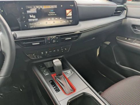 Certified 2025 Nissan Kicks SR w/ SR Premium Package FWD image 24