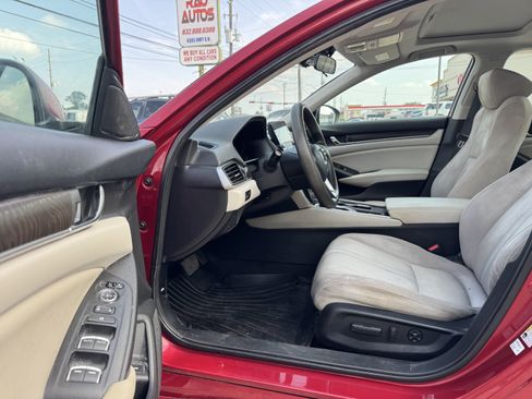 Used 2020 Honda Accord EX image 21