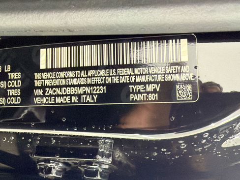 Used 2021 Jeep Renegade Latitude AWD/4WD image 18