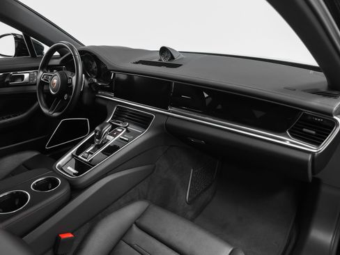 Certified 2023 Porsche Panamera AWD/4WD image 23