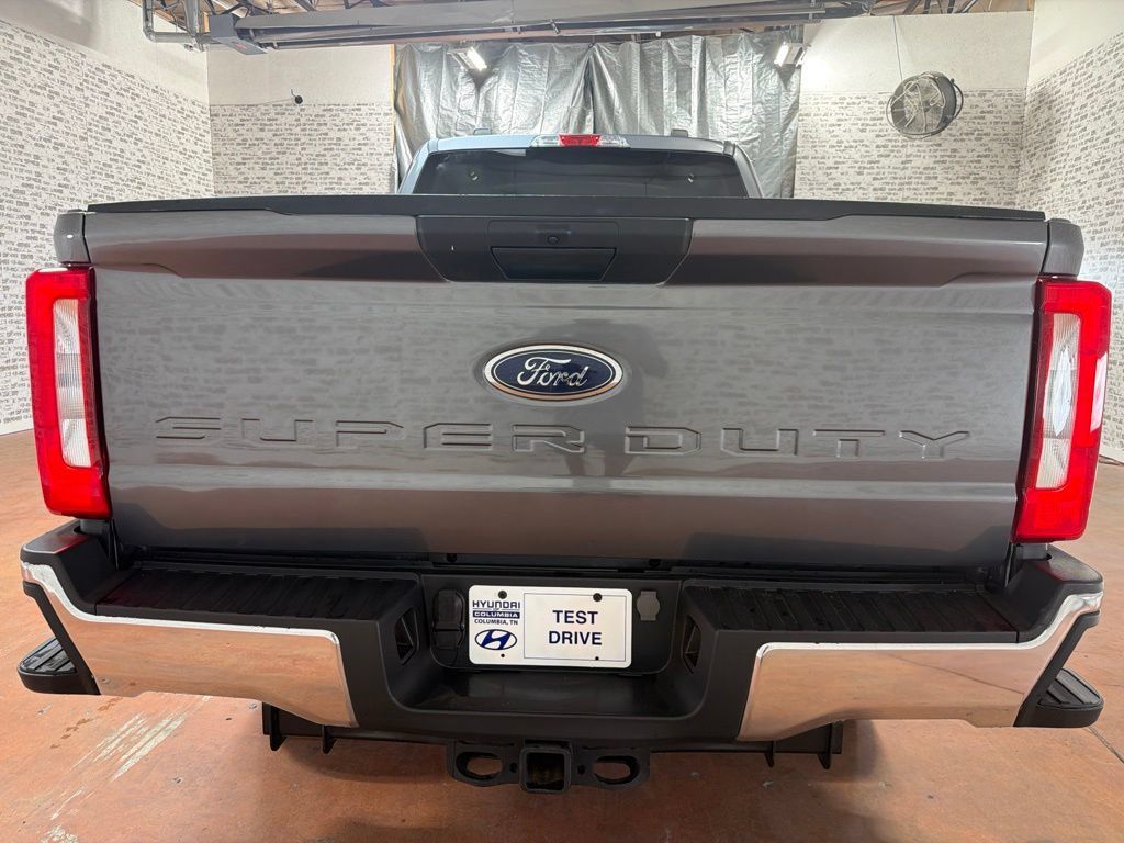 Used 2024 Ford F250 XLT w/ FX4 Off-Road Package AWD/4WD image 6