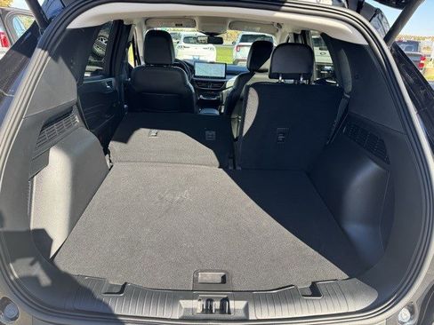 Certified 2025 Ford Escape Platinum w/ Premium Technology Package image 29