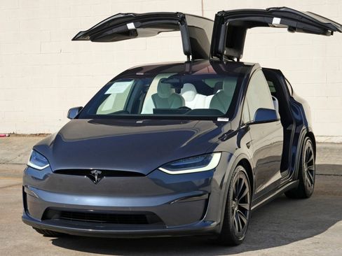 Used 2022 Tesla Model X AWD/4WD image 53