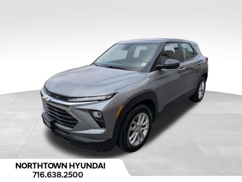 Used 2024 Chevrolet TrailBlazer LS FWD image 1