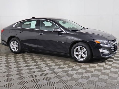 Used 2024 Chevrolet Malibu LT FWD image 12