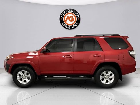 Used 2019 Toyota 4Runner SR5 image 4