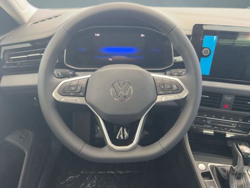 New 2026 Volkswagen Jetta SE image 18