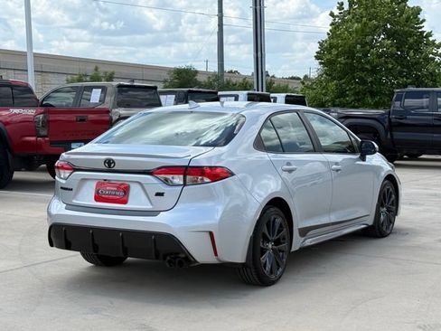 Used 2024 Toyota Corolla SE FWD image 5