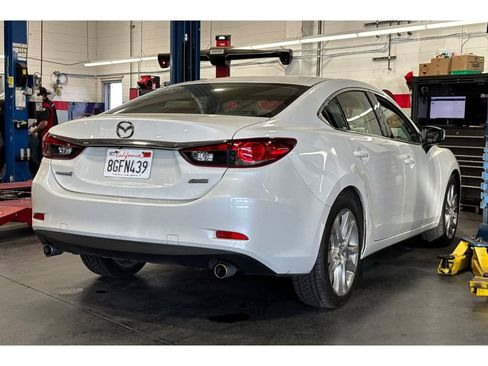 Used 2017 MAZDA MAZDA6 Touring image 3