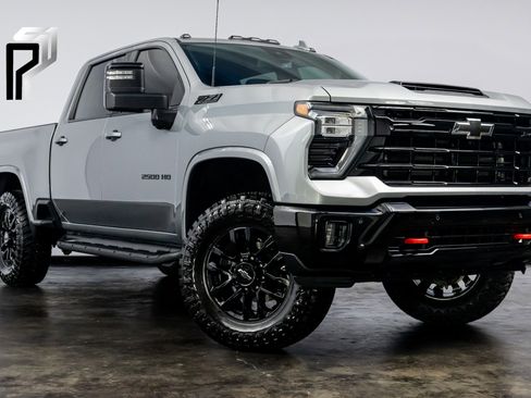 Used 2025 Chevrolet Silverado 2500 LTZ w/ LTZ Plus Package image 1