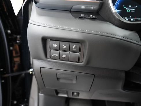 New 2026 Toyota Highlander Platinum AWD/4WD image 30