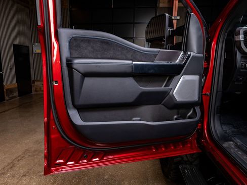 Used 2026 Ford F250 Platinum image 37