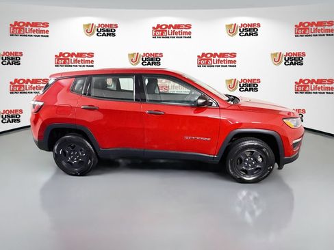 Used 2021 Jeep Compass Sport AWD/4WD image 17