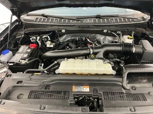 Used 2025 Ford Expedition Active AWD/4WD image 37