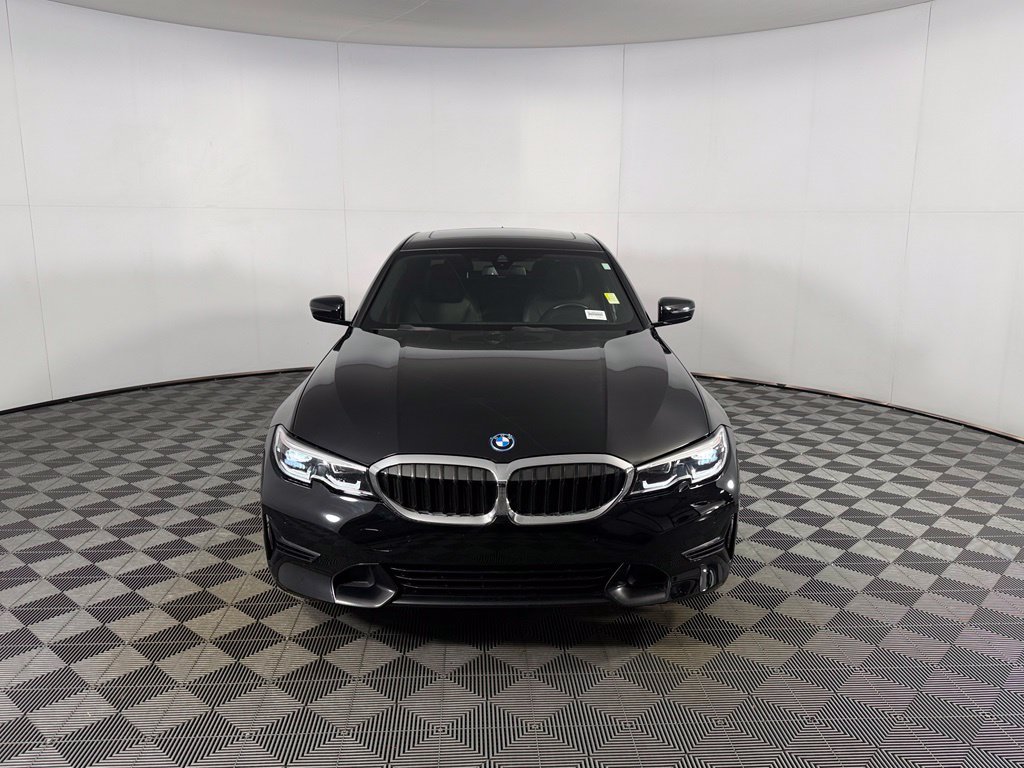 Used 2022 BMW 330e w/ Driving Assistance Package RWD image 10