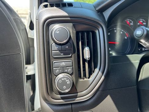Used 2025 Chevrolet Silverado 3500 W/T AWD/4WD image 28