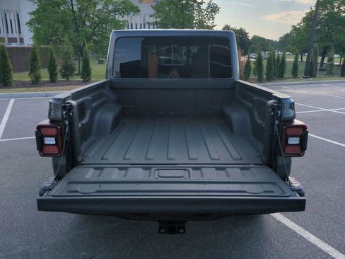 New 2026 Jeep Gladiator Mojave AWD/4WD image 13